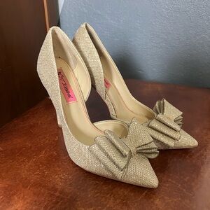 Betsey Johnson Gold Glitter Heels